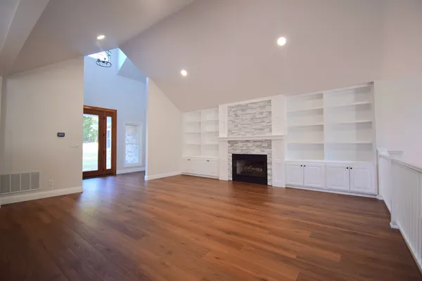 $625,000 | 12139 County Road 1535 North, Mount Vernon, IL 62864