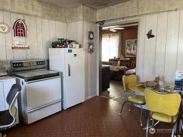 191 Mineral Road North Mineral, WA 98355 - Photo 11 of 32 a view of a livingroom with furniture