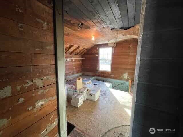 191 Mineral Road North Mineral, WA 98355 - Photo 8 of 32 a picture of a bathroom