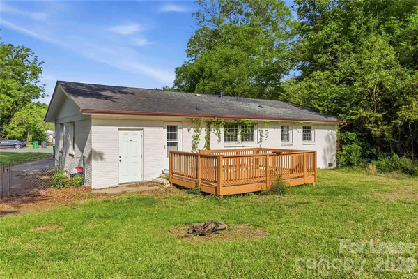 $2,100 | 4411 Kevin Court, Charlotte, NC 28205