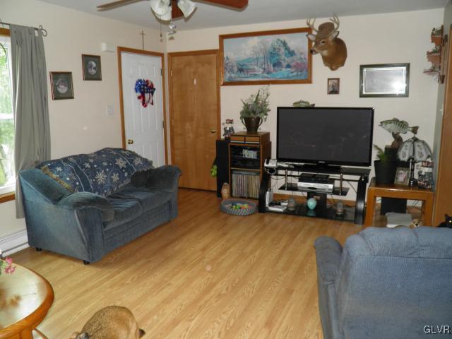 109 Yankee Road Lehighton, PA 18235 - Photo 3 of 13 Gallery Image 3
