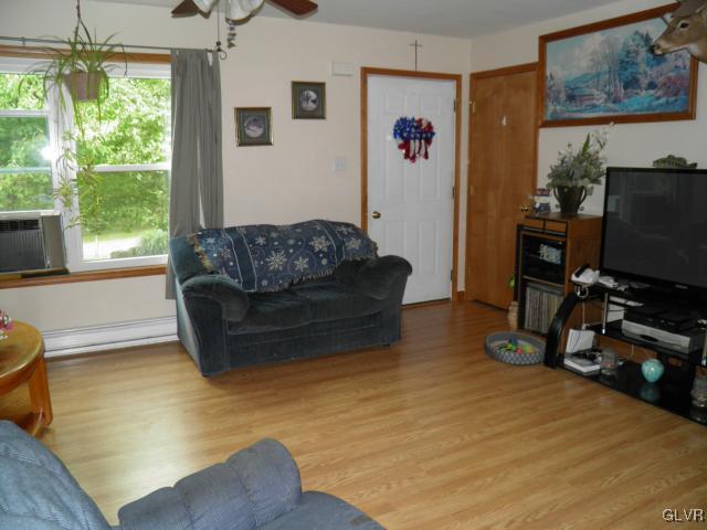 109 Yankee Road Lehighton, PA 18235 - Photo 5 of 13 Gallery Image 5