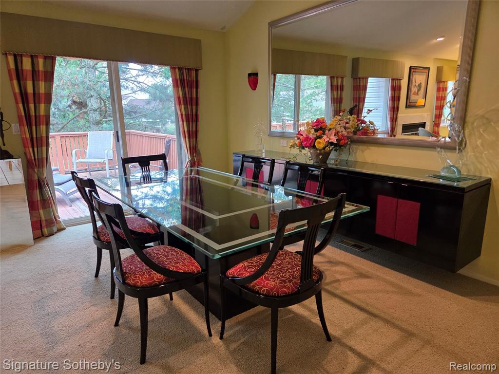 5274 Simpson Lake Road West Bloomfield, MI 48323 - Photo 13 of 46 Gallery Image 13
