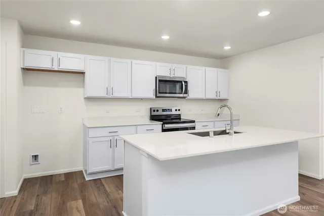 $429,990 | 655 Salzer Crk Drive, Centralia, WA 98531