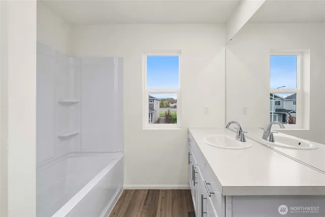 $429,990 | 655 Salzer Crk Drive, Centralia, WA 98531