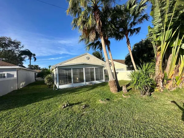 $450,000 | 7660 Mansfield Hollow Road, Delray Beach, FL 33446