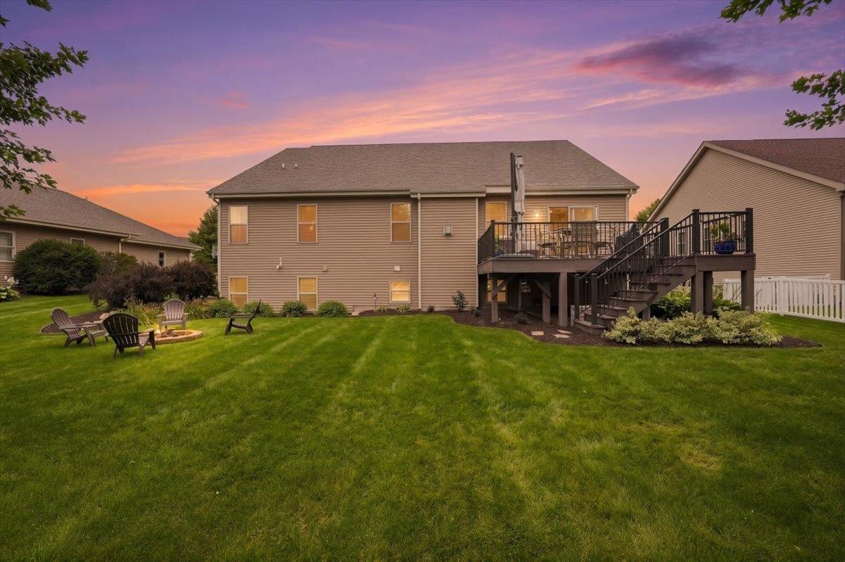 856 Peace Oregon, WI 53575 - Photo 2 of 62 Gallery Image 2