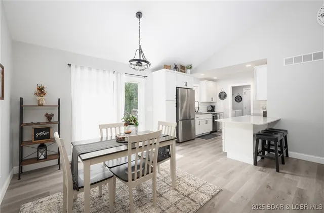 $319,700 | 400 Partridge Drive, Climax Springs, MO 65324