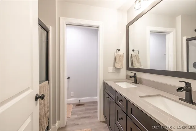 $319,700 | 400 Partridge Drive, Climax Springs, MO 65324