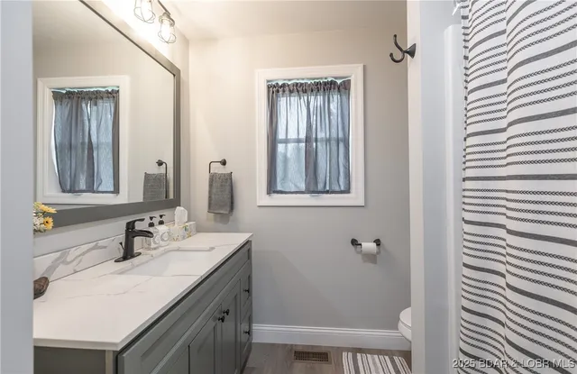 $319,700 | 400 Partridge Drive, Climax Springs, MO 65324