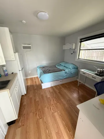 $1,000 | 605 East Coast Avenue, Lantana, FL 33462