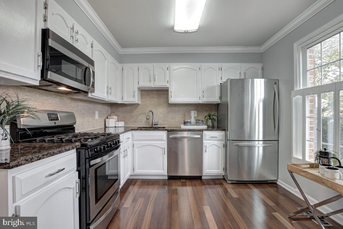 4470 Ruggles Court Annandale, VA 22003 - Photo 6 of 40 Gallery Image 6