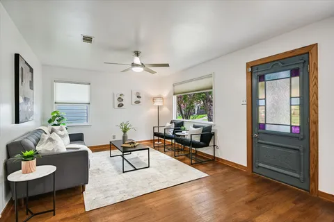 $425,000 | 3013 East 18th Street, Austin, TX 78702