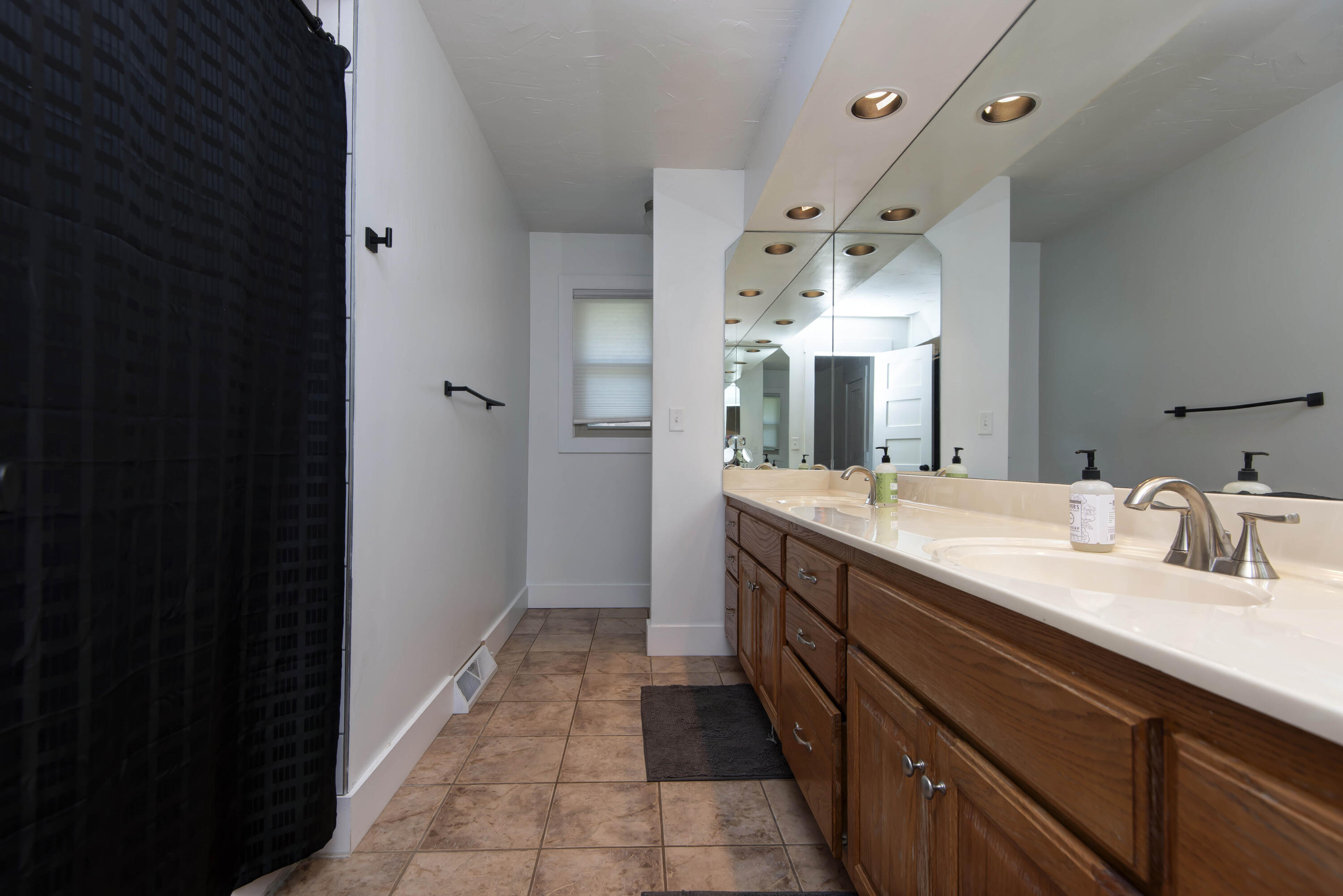 1433 South Charing Avenue Springfield, MO 65809 - Photo 18 of 33 Charing (8)