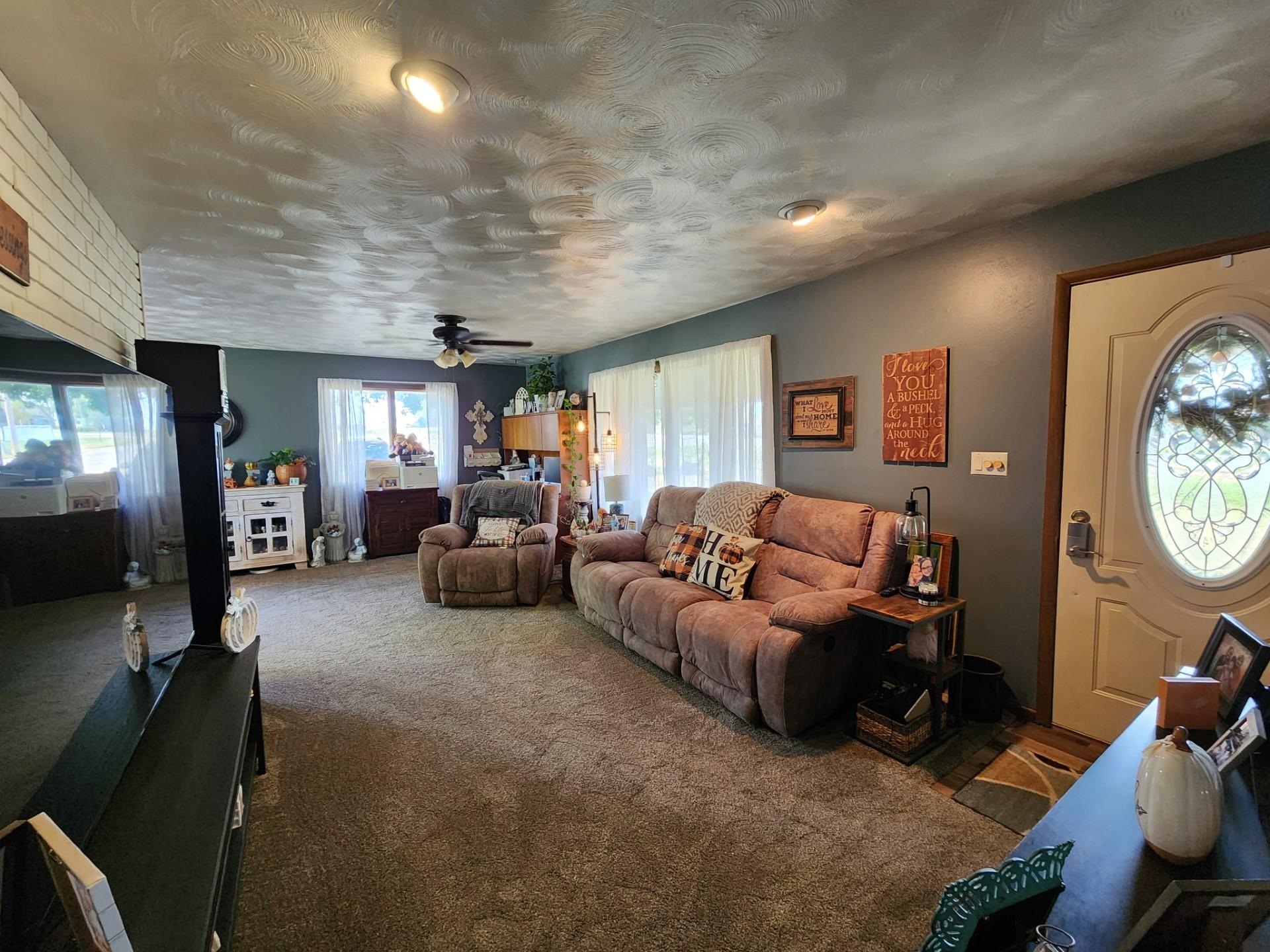 205 Highway 64 Lanark, IL 61046 - Photo 12 of 57