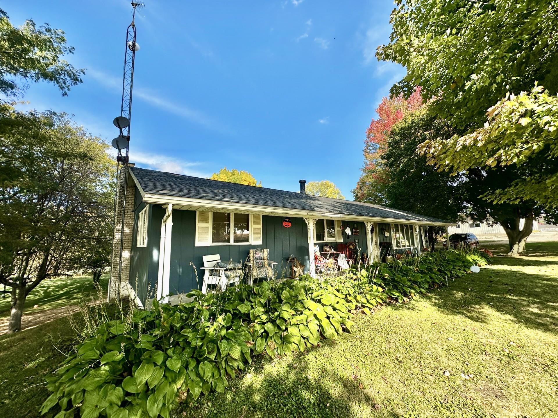 205 Highway 64 Lanark, IL 61046 - Photo 17 of 57