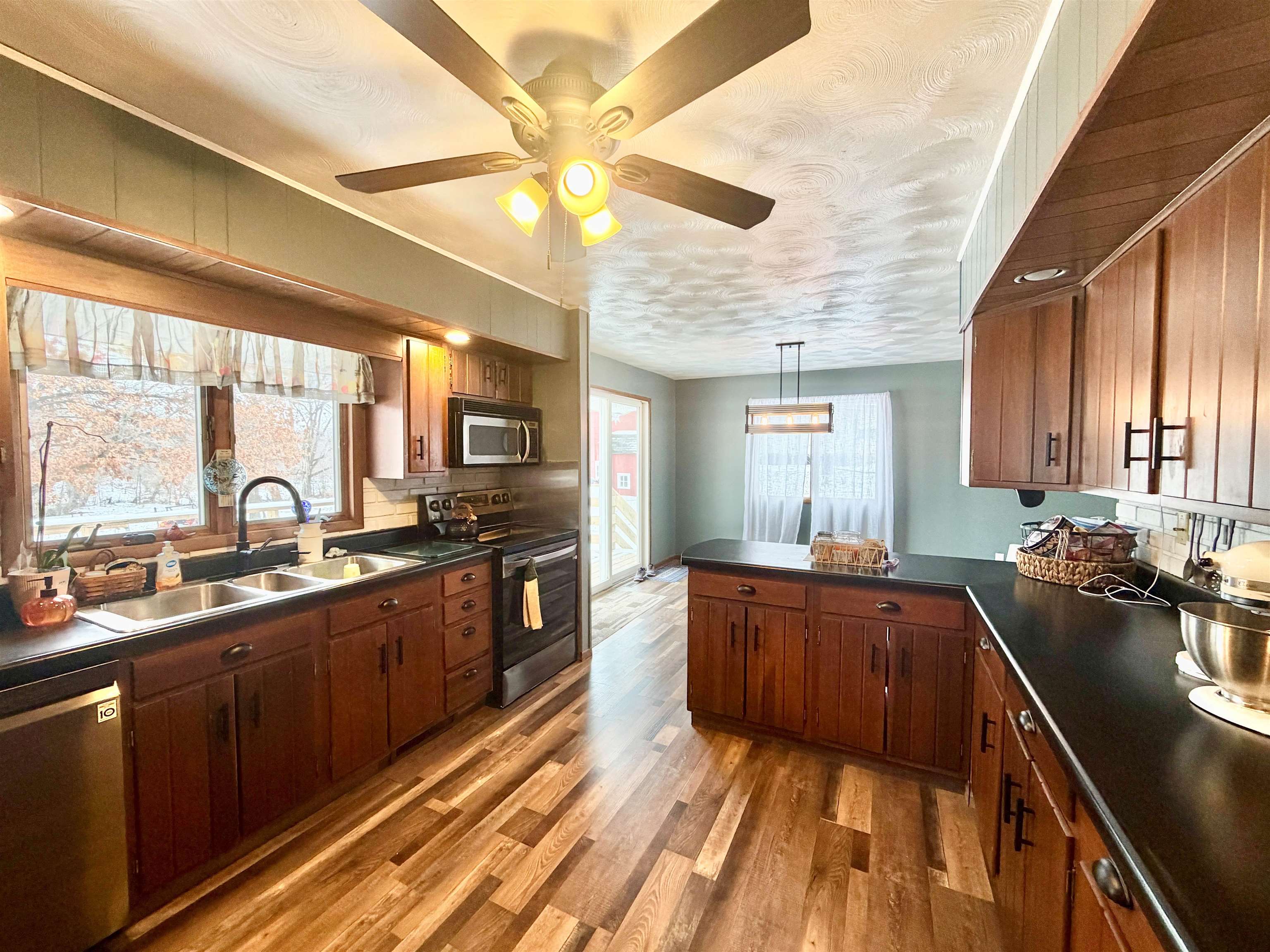 205 Highway 64 Lanark, IL 61046 - Photo 27 of 57