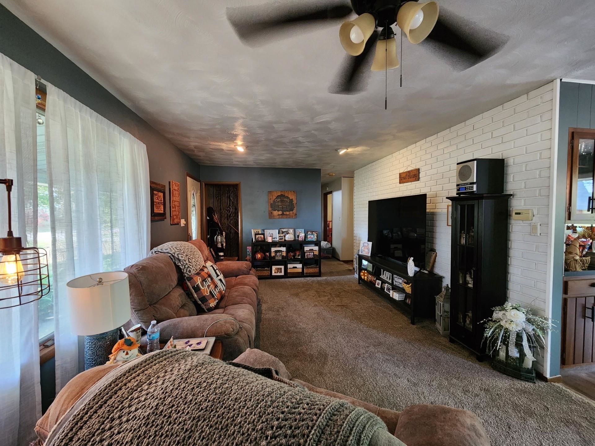 205 Highway 64 Lanark, IL 61046 - Photo 32 of 57