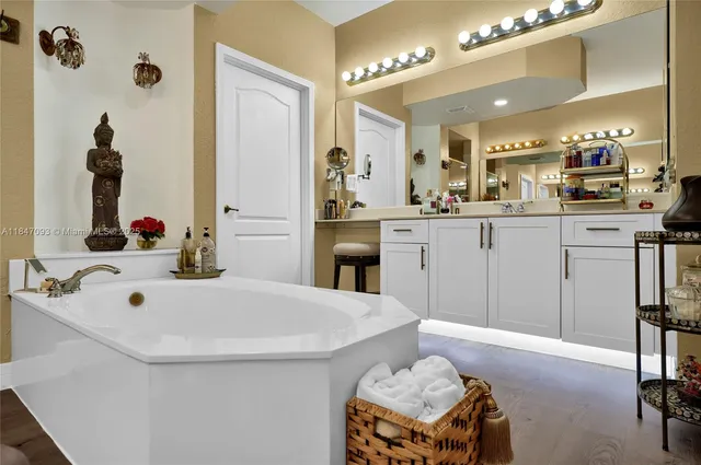 $3,350 | 10720 Northwest 66th Street, Unit 205, Doral, FL 33178