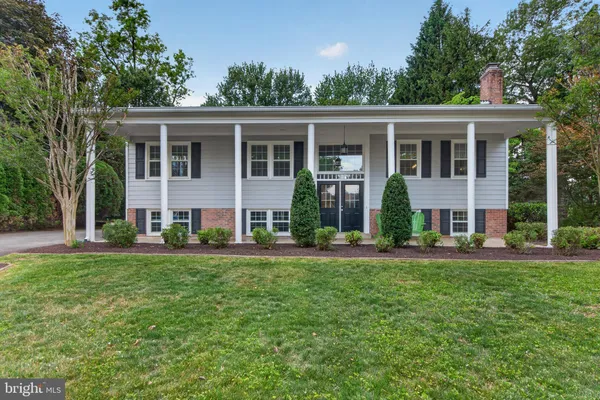 $5,500 | 9801 Meadow Valley Drive, Vienna, VA 22181