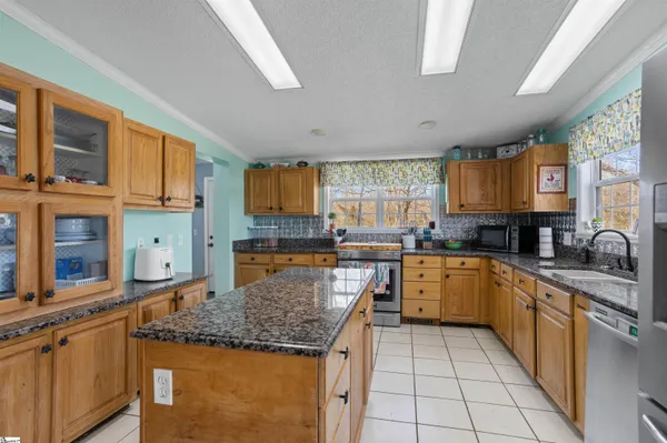 $770,000 | 1320 Highway 182, Fair Play, SC 29643