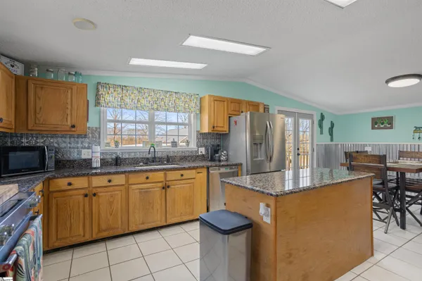 $770,000 | 1320 Highway 182, Fair Play, SC 29643