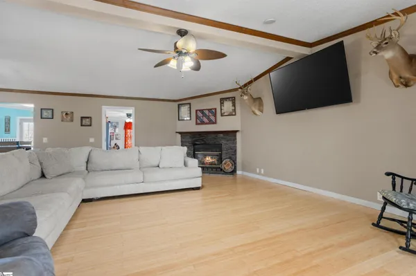 $770,000 | 1320 Highway 182, Fair Play, SC 29643