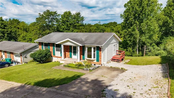 $105,000 | 2481 Meadowview Drive, Parkersburg, WV 26104