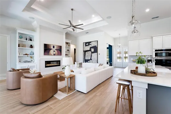 $949,000 | 31778 Red Tail Boulevard, Sorrento, FL 32776