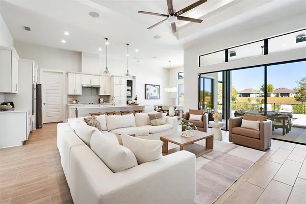 $949,000 | 31778 Red Tail Boulevard, Sorrento, FL 32776