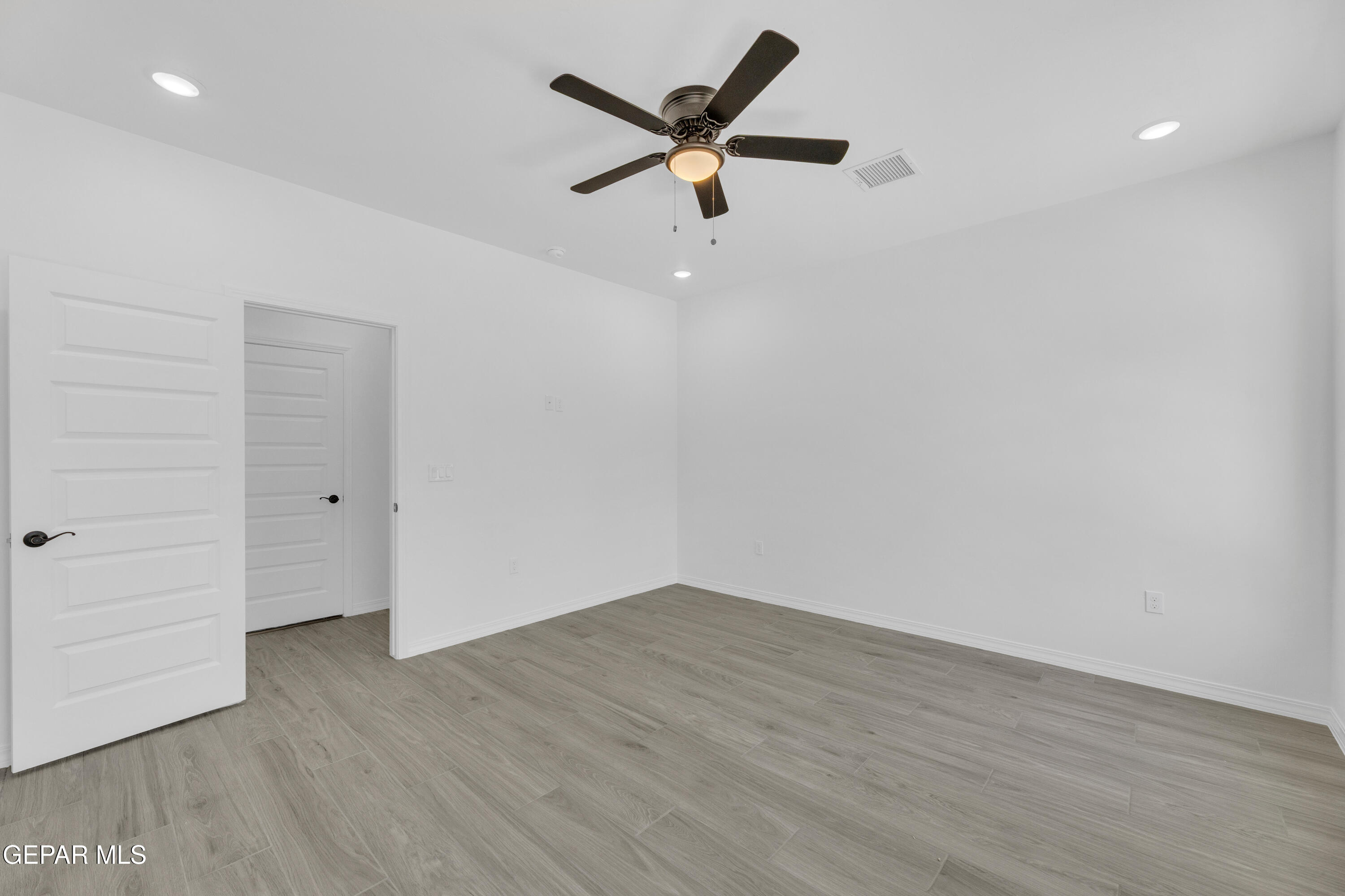 871 Country Club Road, Unit 4C El Paso, TX 79932 - Photo 35 of 50 12 (3)