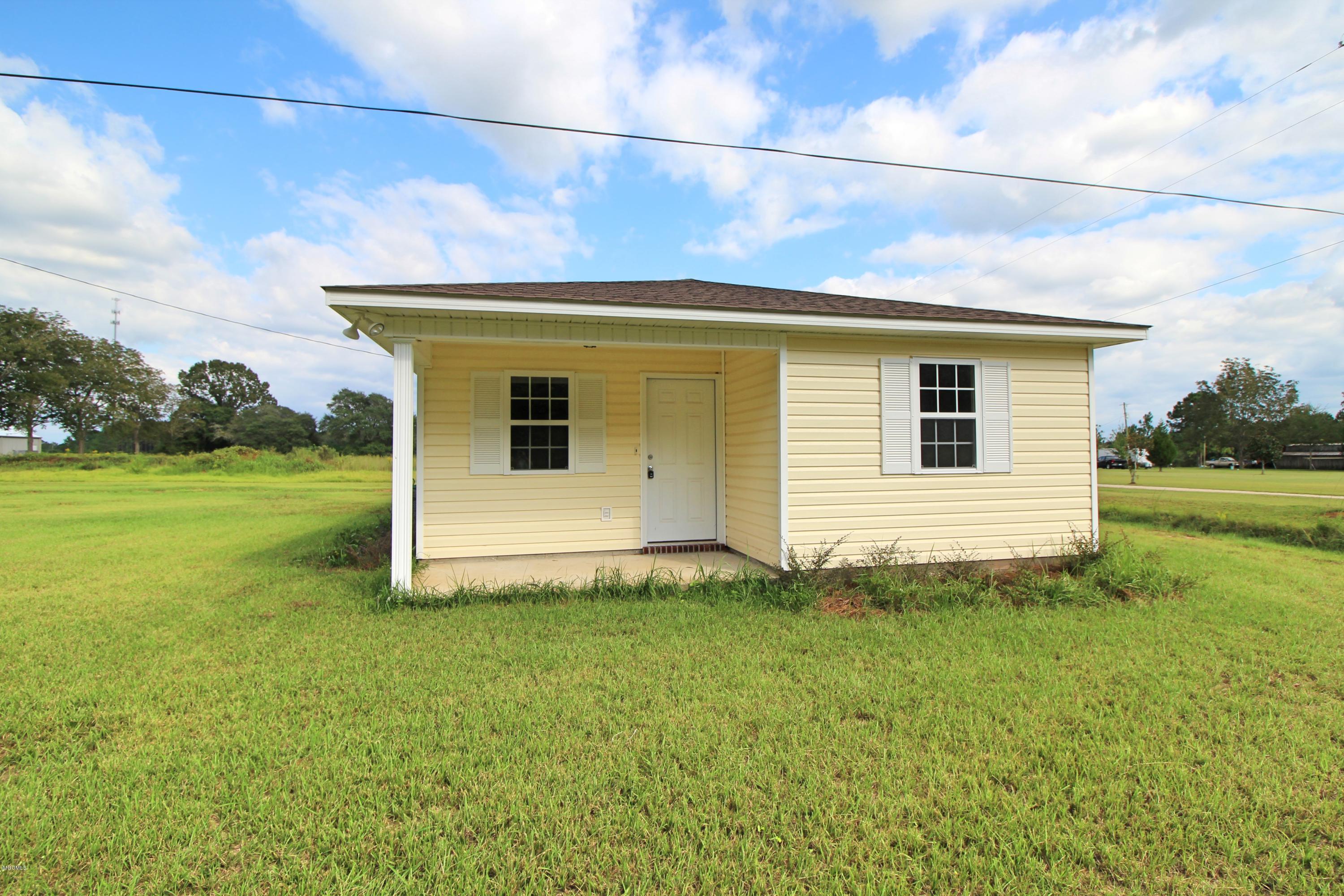133 Gill Road Lucedale, MS 39452 - Photo 1 of 16 Front Exterior