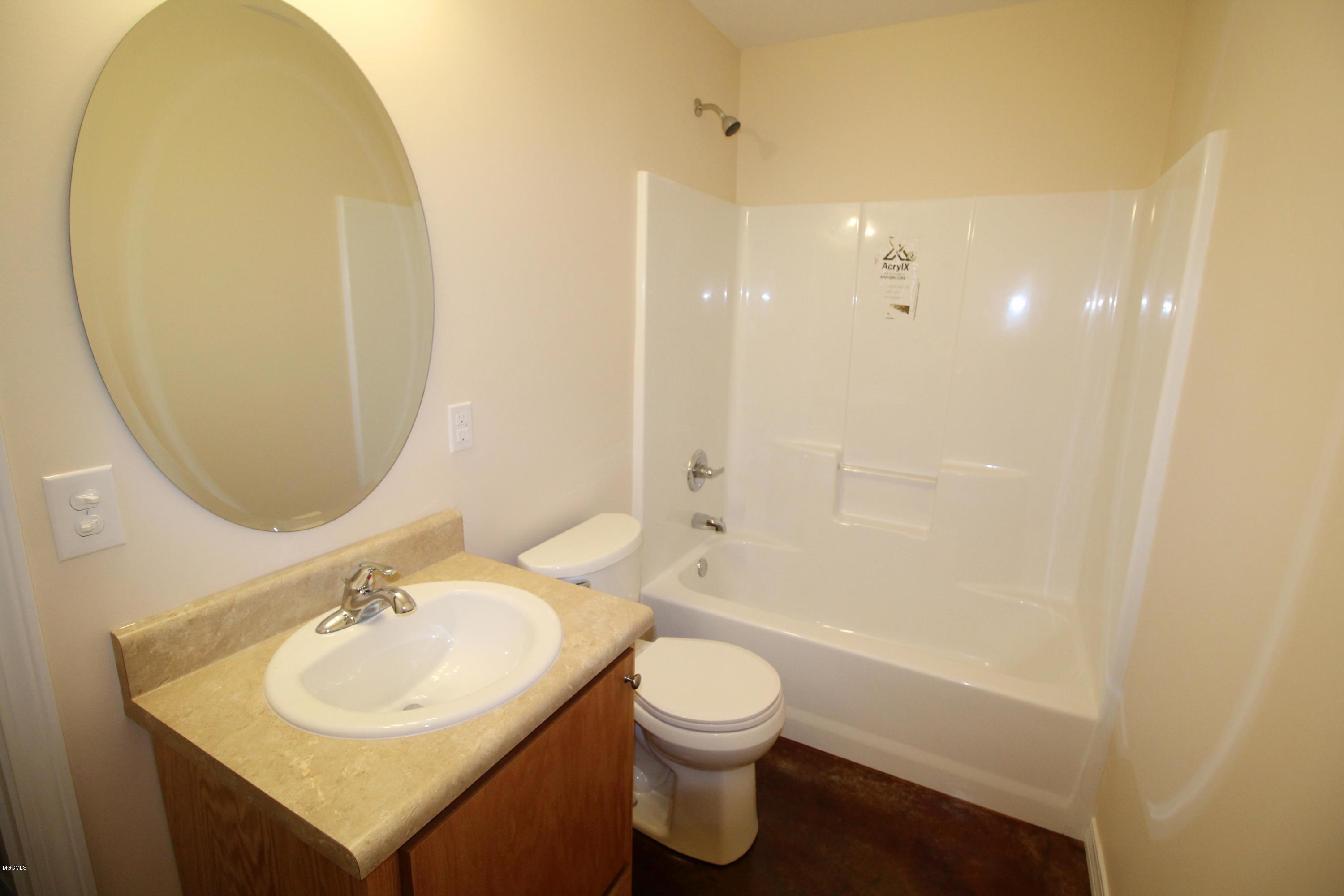 133 Gill Road Lucedale, MS 39452 - Photo 11 of 16 Hall Full Bath