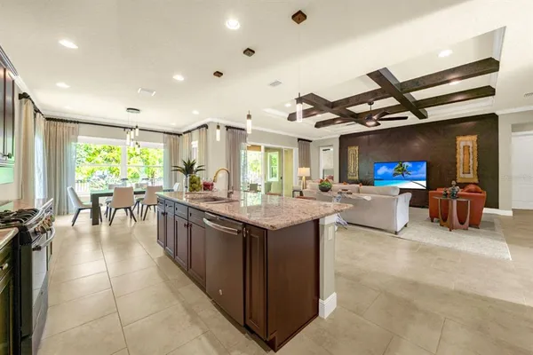 $575,000 | 300 Lamberton Lane, DeLand, FL 32724