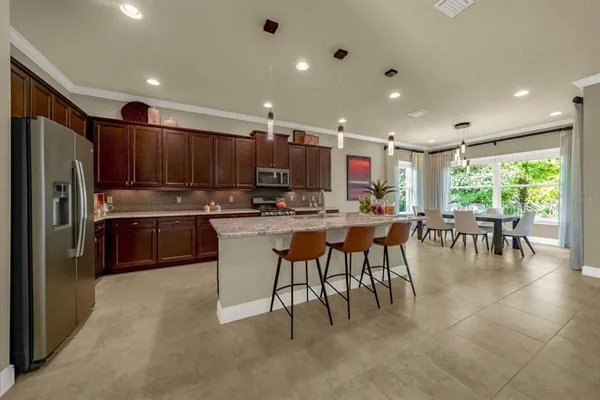 $575,000 | 300 Lamberton Lane, DeLand, FL 32724