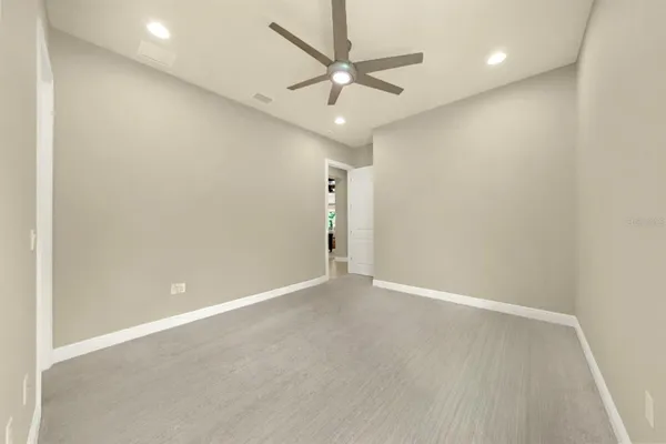 $575,000 | 300 Lamberton Lane, DeLand, FL 32724