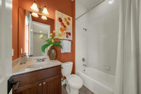 $575,000 | 300 Lamberton Lane, DeLand, FL 32724