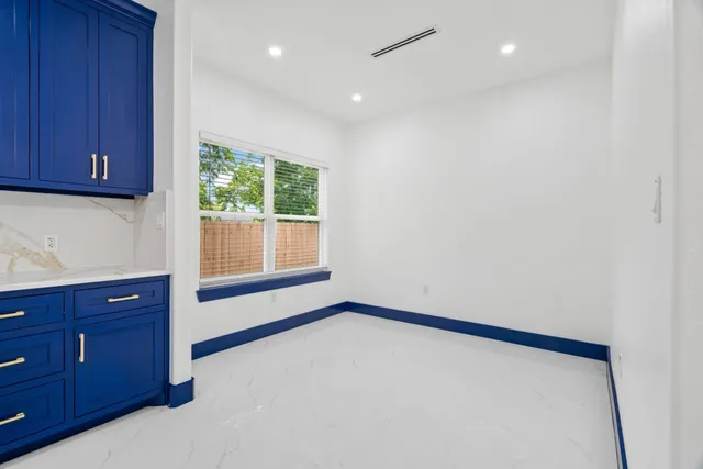 $374,999 | 7831 Sandy Street, Houston, TX 77028