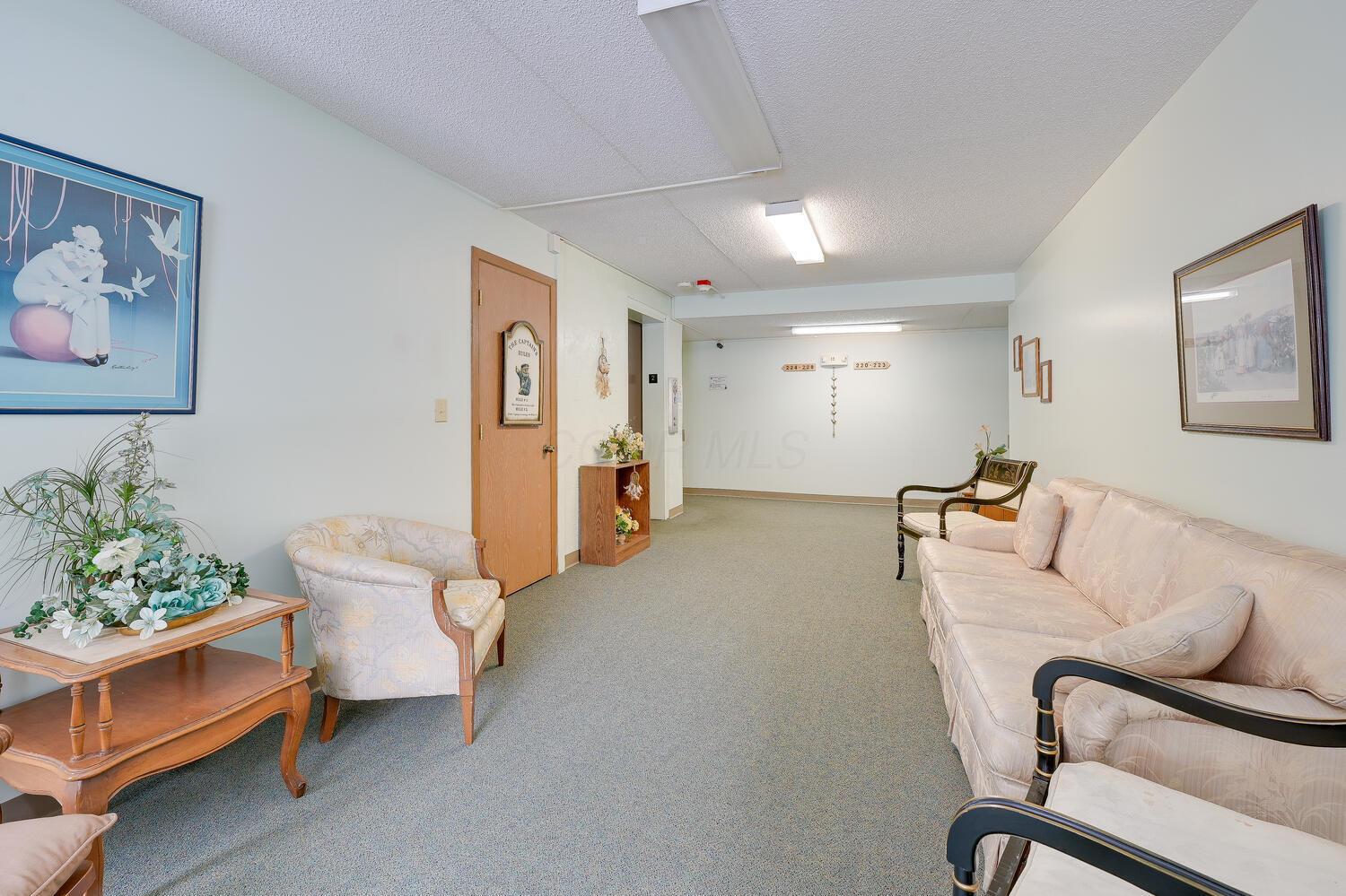 4145 Karl Road, Unit 223 Columbus, OH 43224 - Photo 26 of 31 4145 Karl Rd Columbus OH 43224-large-031