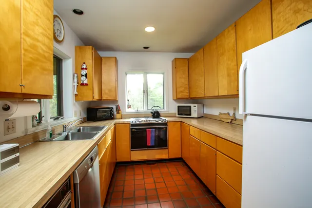 $745,000 | 185 Highway 63, Canaan, CT 06031