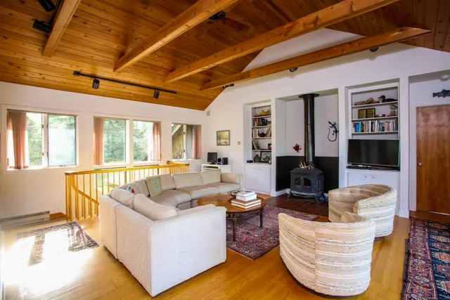 $745,000 | 185 Highway 63, Canaan, CT 06031