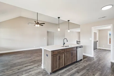 $447,400 | 794 Carrillo Drive, Clarksville, TN 37040