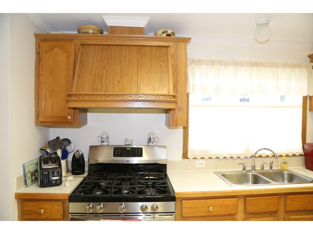 34 Ledgewood Way Manchester, NH 03104 - Photo 13 of 36 Gallery Image 13