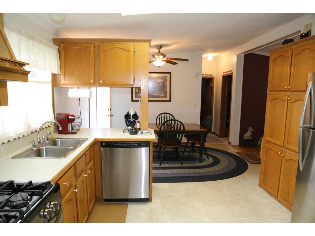 34 Ledgewood Way Manchester, NH 03104 - Photo 14 of 36 Gallery Image 14