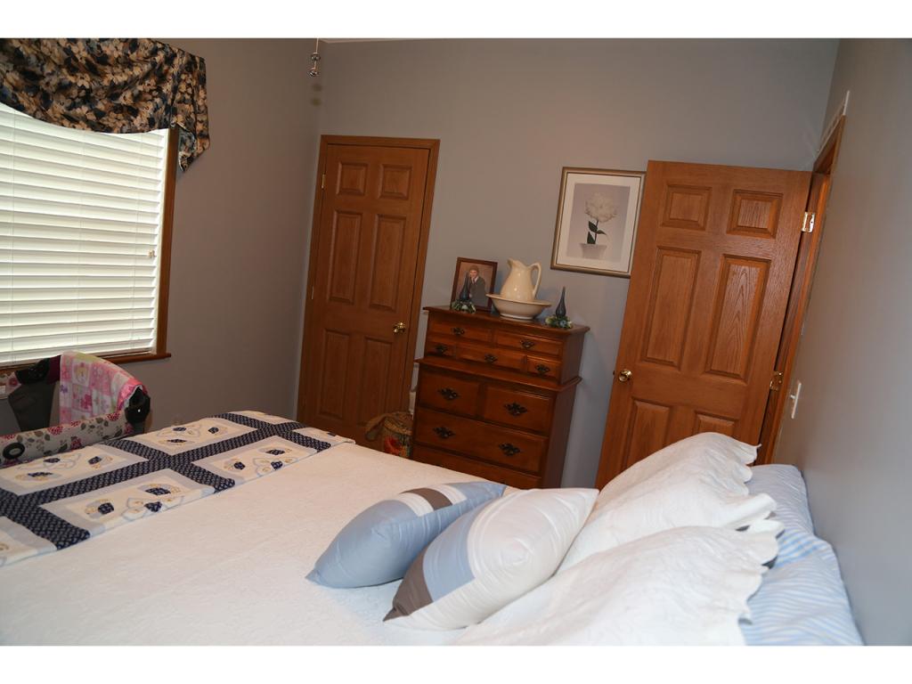34 Ledgewood Way Manchester, NH 03104 - Photo 18 of 36 Gallery Image 18