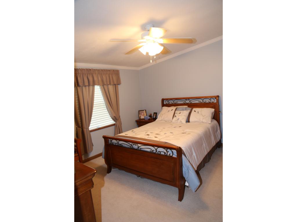 34 Ledgewood Way Manchester, NH 03104 - Photo 24 of 36 Gallery Image 24
