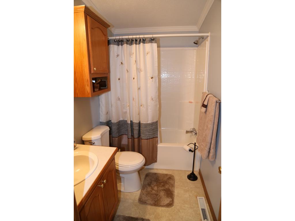 34 Ledgewood Way Manchester, NH 03104 - Photo 27 of 36 Gallery Image 27