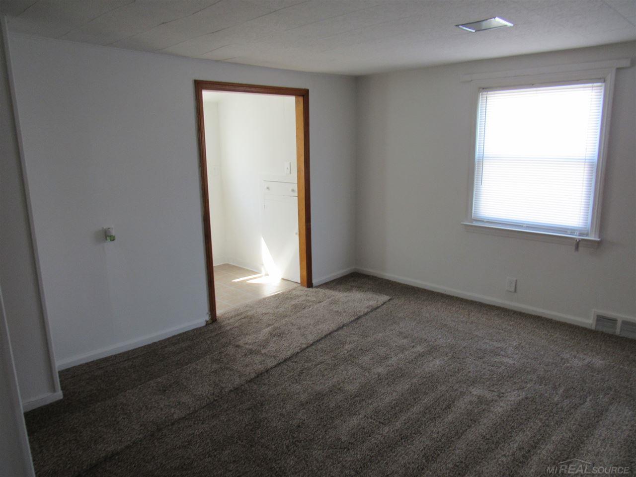 21263 Waltham Road Warren, MI 48089 - Photo 17 of 20