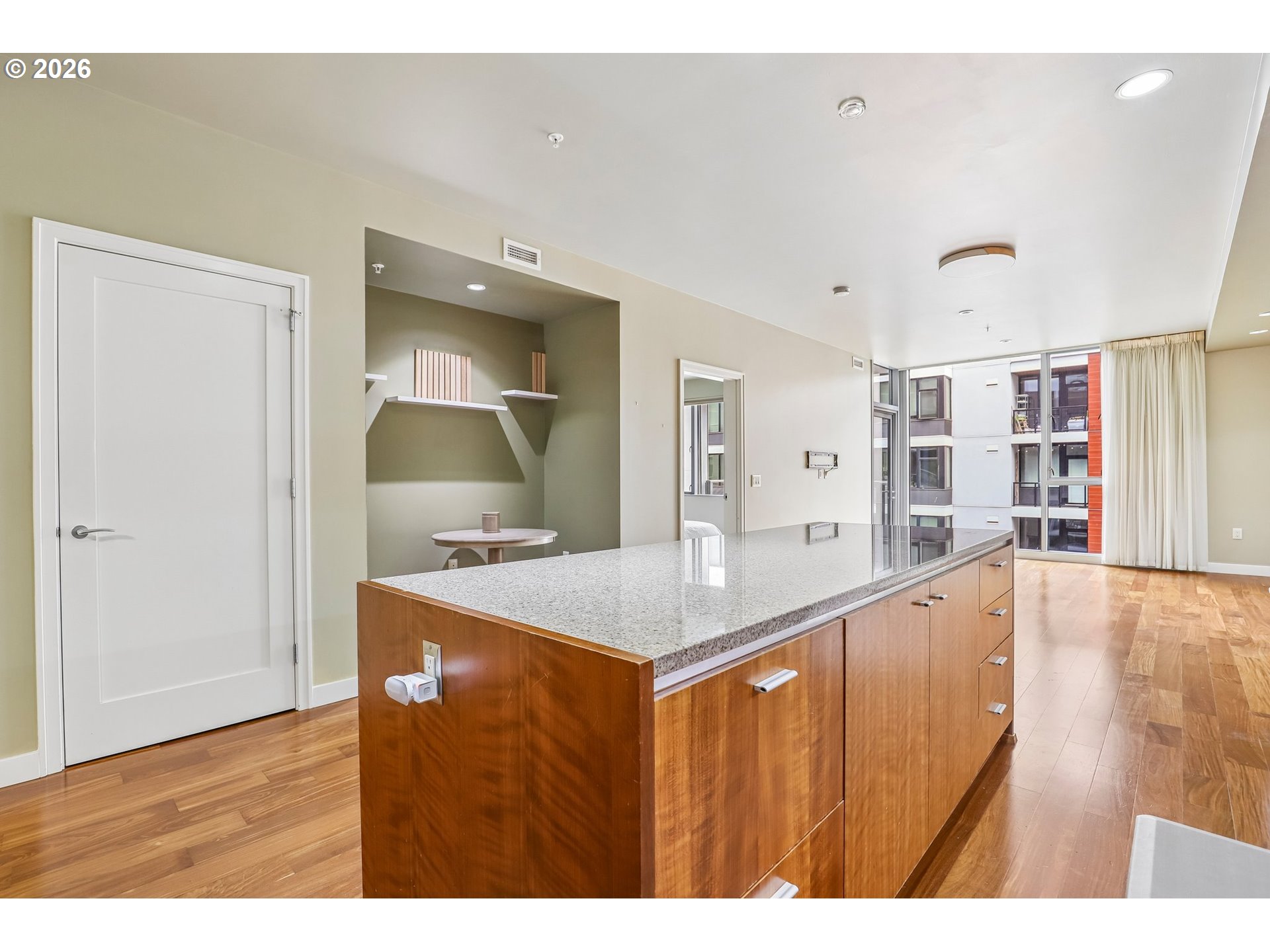 841 Southwest Gaines Street, Unit 335 Portland, OR 97239 - Photo 19 of 35