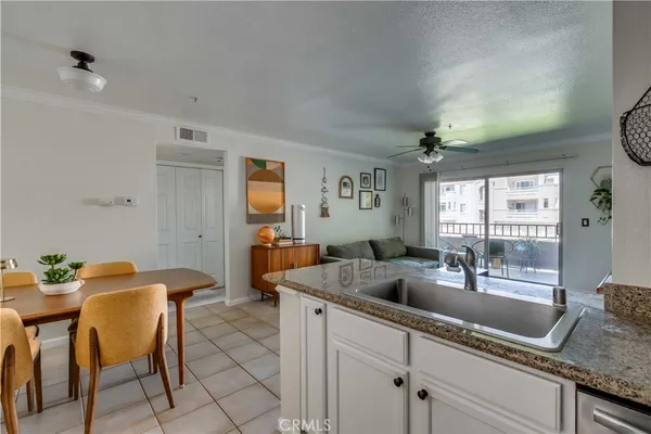 $352,900 | 1010 La Terraza Circle, Unit 206, Corona, CA 92879